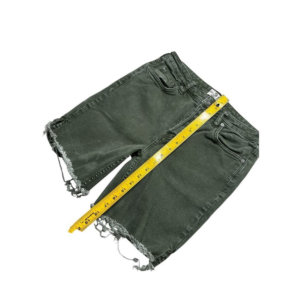Free People Makai Cutoff Shorts in Army Green Size 29-30 waist / retro / Y2K - Picture 4 of 9